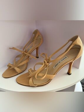 Manolo Blahnik Tan Leather Strappy Knot-Heel Sandals